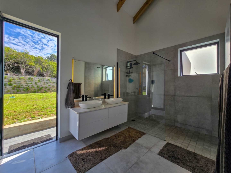 2 Bedroom Property for Sale in Stilbaai Wes Western Cape